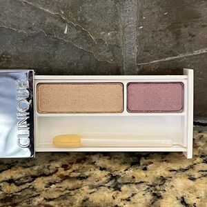 Clinique colour surge eye shadow duo in beach plum